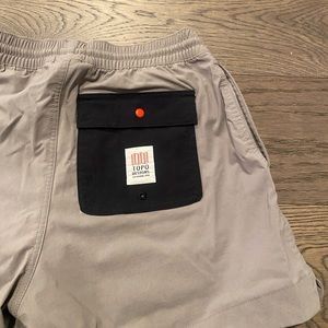 Topo design Shorts